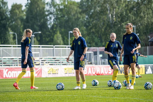 Lykke Ihrfelt, Hannah Sjödahl, Vera Andersson and Bianca