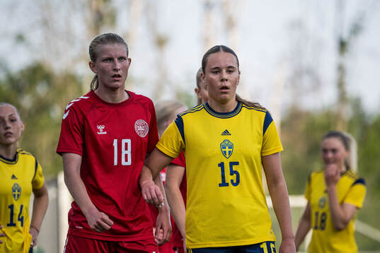 Julie Breiner of Denmark and Matilda Ekblom of Sweden