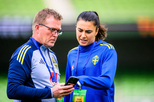 Goalkeeper coach Leif Troedsson and Goalkeeper Zecira