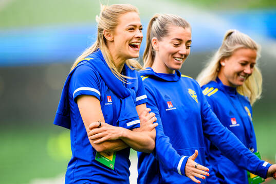 Fridolina Rolfö and Linda Sembrant of Sweden