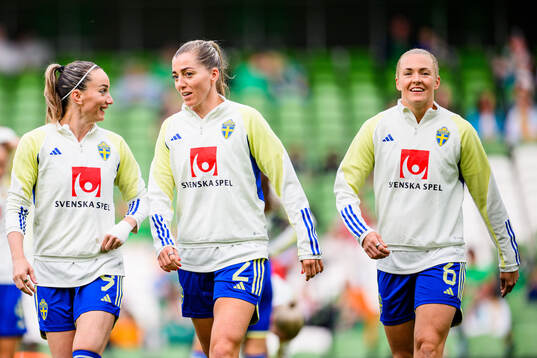 Kosovare Asllani, Linda Sembrant and Magdalena Eriksson of