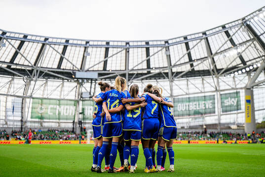 Johanna Rytting Kaneryd of Sweden celebrates with team mates
