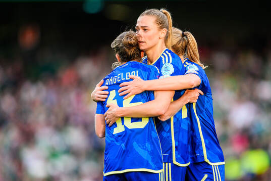 Fridolina Rolfö of Sweden celebrates with  Filippa