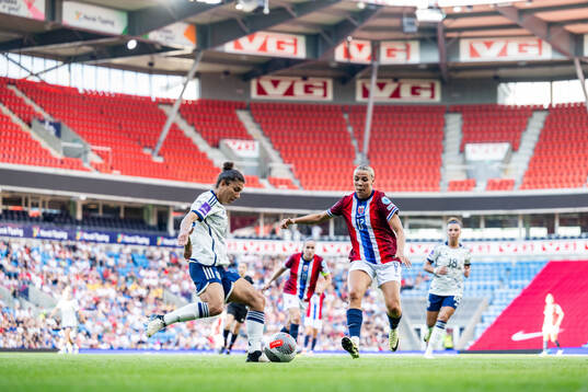 Elisa Bartoli of Italy and Celin Bizet Ildhusøy of Norway