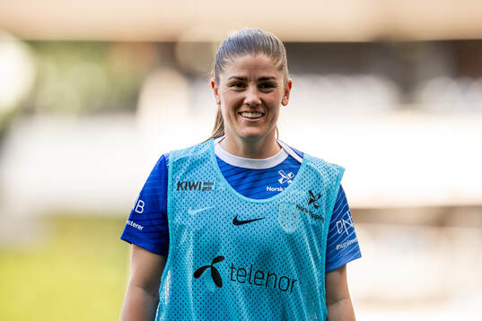 Maren Mjelde of Norway warms up