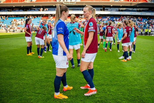 Maren Mjelde and Karina Sævik of Norway