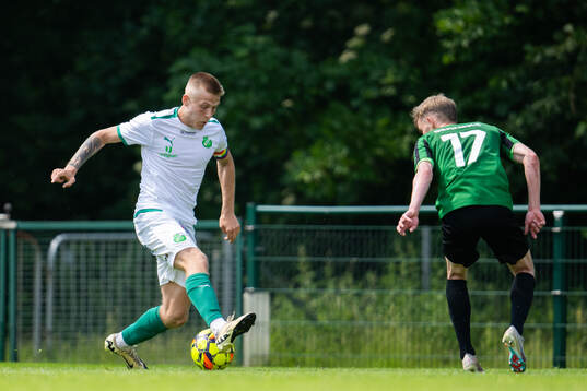 Högaborgs Dennis Ericson mot IFK Hässleholms Albin