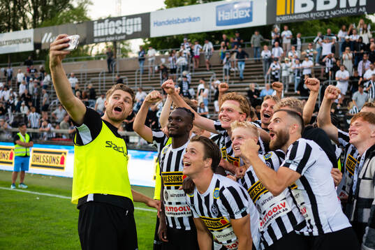 Landskronas spelare jublar