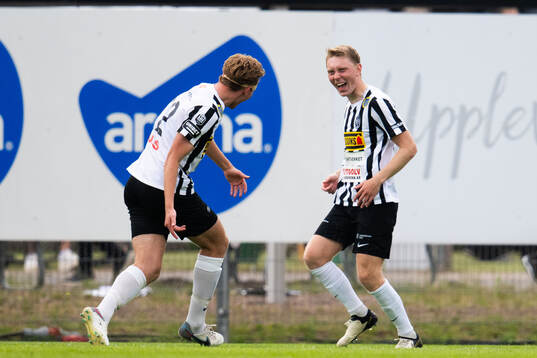 Landskronas Adam Egnell jublar