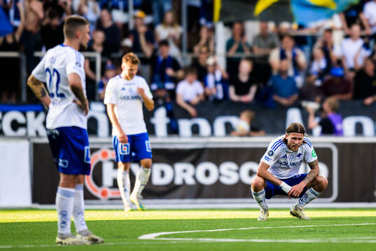 IFK Norrköpings Arnor Traustason deppar