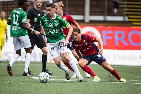 Brages Emil Tot Wikström och Östers Tatu Varmanen