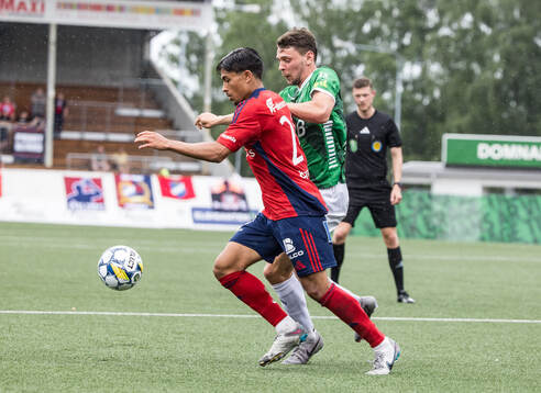 Östers Lukas Bergquist och Brages Pontus Jonsson