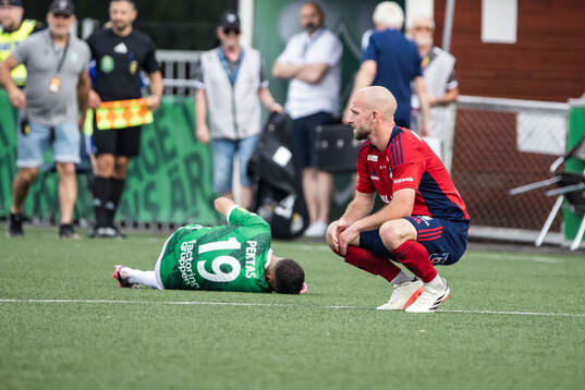 Östers Sebastian Hedlund deppar
