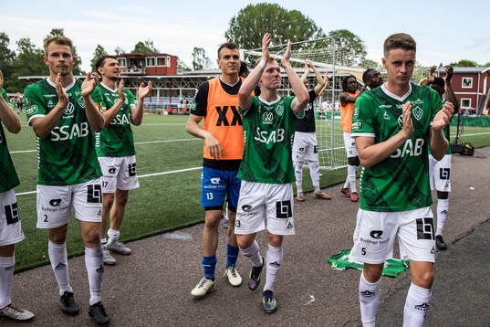 Bragespelarna jublar
