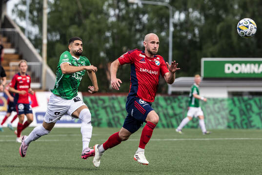 Brages Ömur Pektas och Östers Sebastian Hedlund