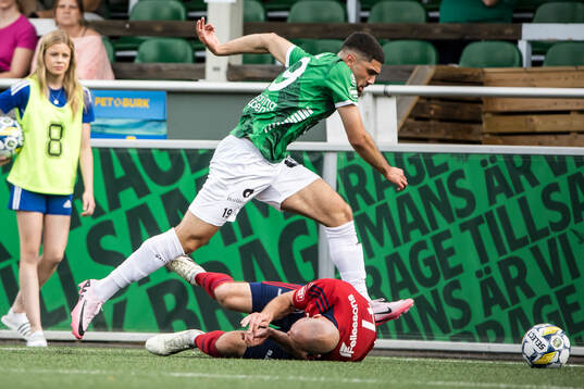 Brages Ömur Pektas och Östers Sebastian Hedlund