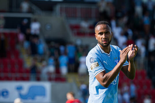 Malmö FFs Isaac Kiese Thelin deppar