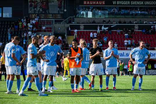 Malmö FFs spelare tackar publiken
