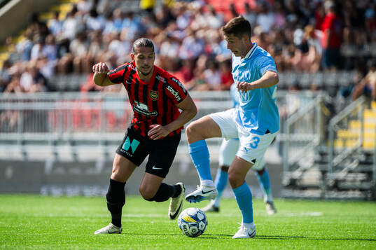 Lasse Berg Johnsen och Brommapojkarnas Nikola Vasic