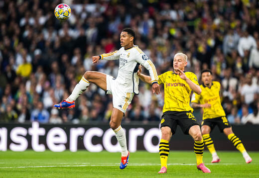 Jude Bellingham of Real Madrid and Julian Ryerson of