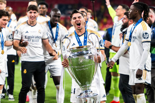 Brahim Diaz of Real Madrid celebrates