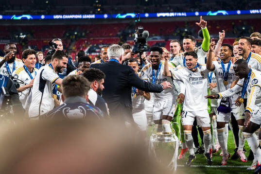 Head coach Carlo Ancelotti of Real Madrid celebrates