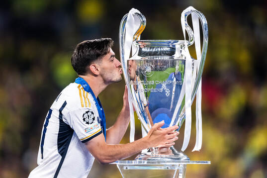 Brahim Diaz of Real Madrid celebrates