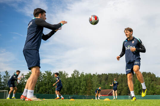 Hugo Vetlesen and Sander Berge of the Norwegian national