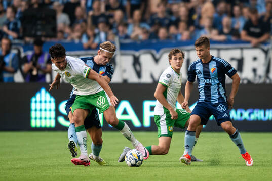 Hammarbys Deniz Gul och Djurgårdens Tobias Gulliksen