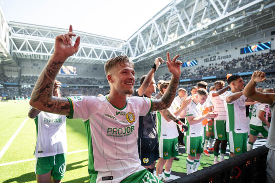 Hammarbys Fredrik Hammar jublar