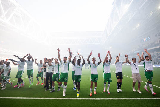Hammarbys spelare jublar