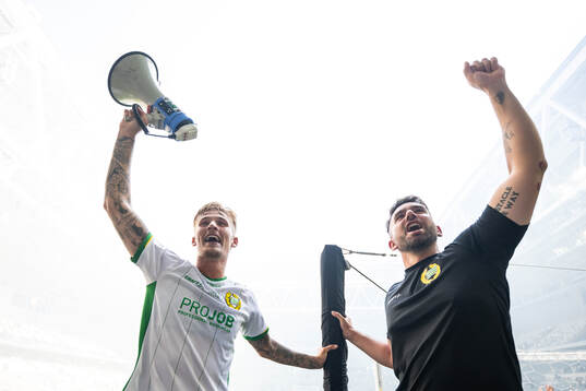 Hammarbys Fredrik Hammar jublar