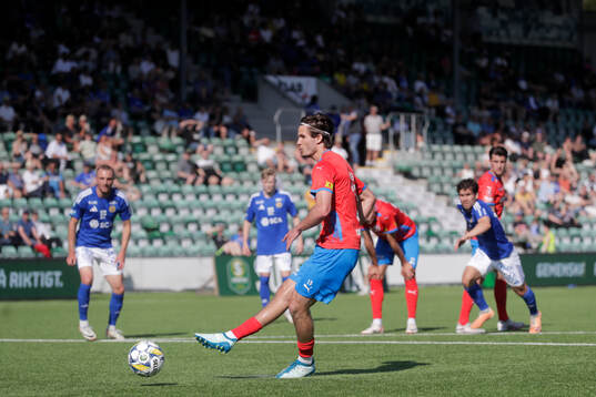 Helsingborgs Wilhelm Loeper gör 1-3 på straffspark