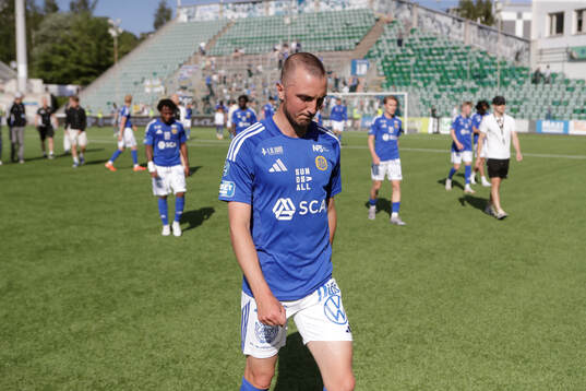 GIF Sundsvalls Dennis Olsson deppar