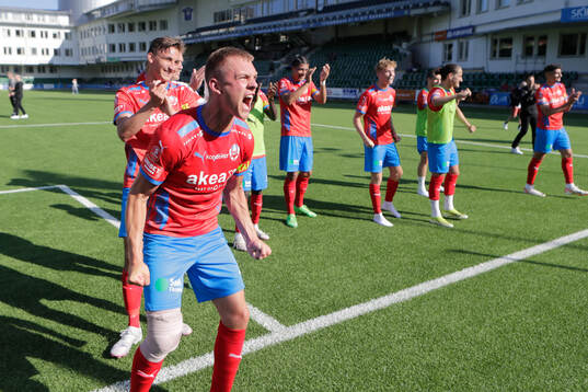 Helsingborgs Dennis Olsson jublar
