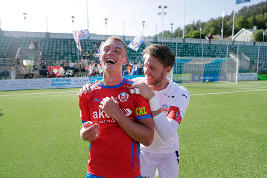 Helsingborgs Dennis Olsson och målvakt Kalle Joelsson