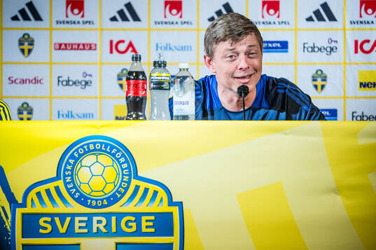 Head coach Jon Dahl Tomasson of the Swedish national