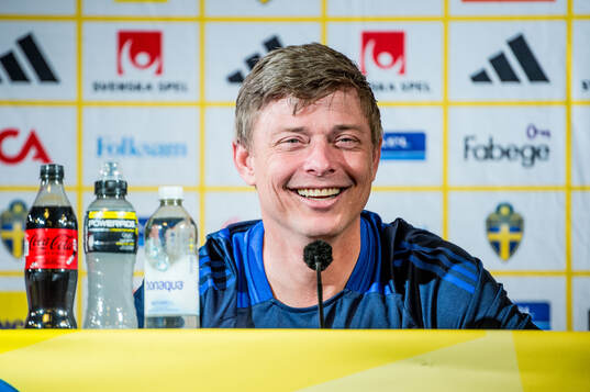 Head coach Jon Dahl Tomasson of the Swedish national