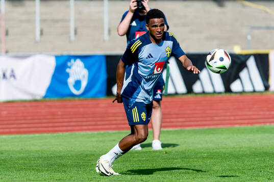 Niclas Eliasson of Sweden