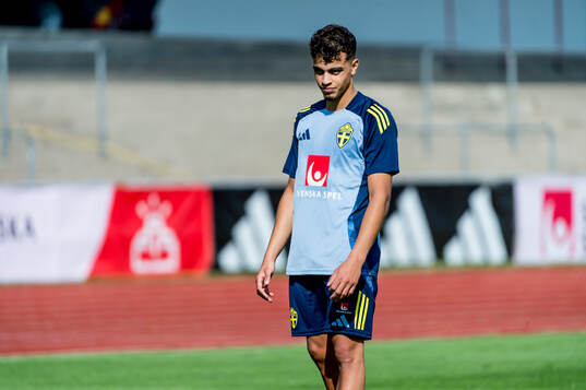 Yasin Ayari of Sweden