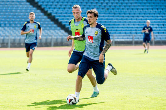 Gustaf Nilsson and Victor Nilsson Lindelöf of Sweden