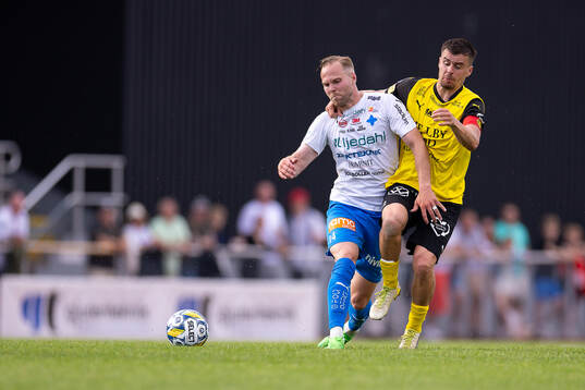 Värnamos Gustav Engvall och Mjällbys Jesper Gustavsson