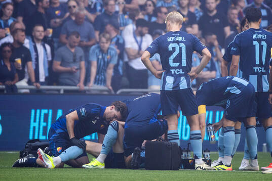 Djurgårdens Piotr Johansson får vård