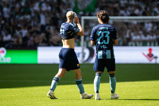 Djurgårdens Lucas Bergvall byts ut och deppar