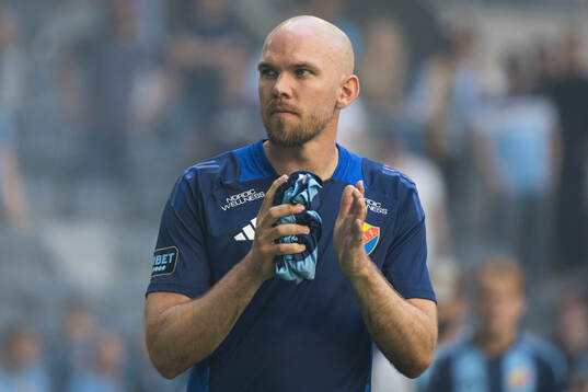 Djurgårdens Marcus Danielson tackar publiken