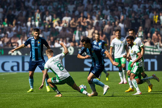 Djurgårdens Deniz Hummet och Hammarbys Fredrik Hammar
