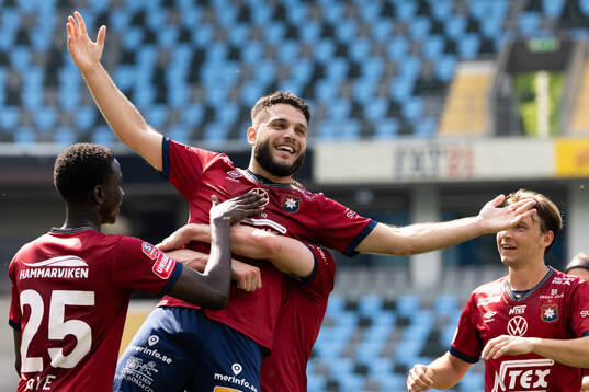 Bläddra bland fler bilder av Fotboll, Superettan, Örgryte - Gefle