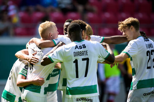 Västerås Mattéo Alrich Mawulé Ahlinvi jublar