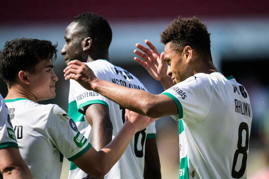 Västerås Mattéo Alrich Mawulé Ahlinvi jublar