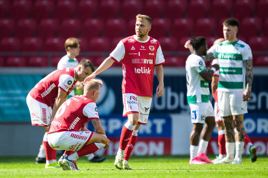 Kalmars Rasmus Sjöstedt och Jonathan Ring deppar